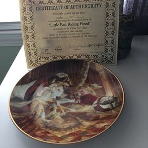 Classic fairy-tale plate of Little Red Riding Hood